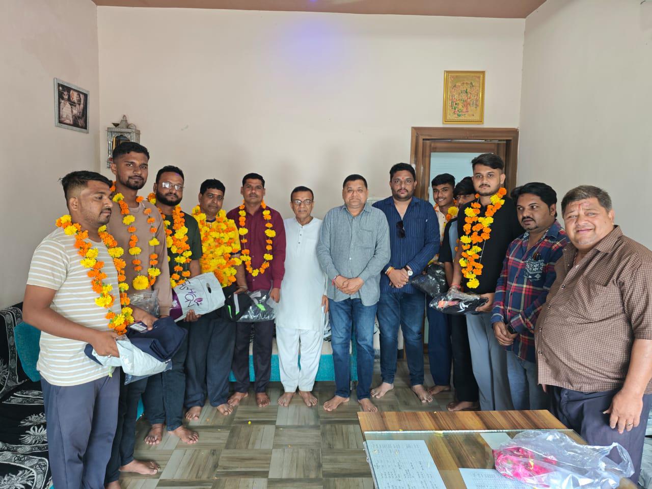 बाबा अमरनाथ यात्रा के लिए पहला जत्था श्रद्धा एवं उत्साह के साथ रवाना हुआ