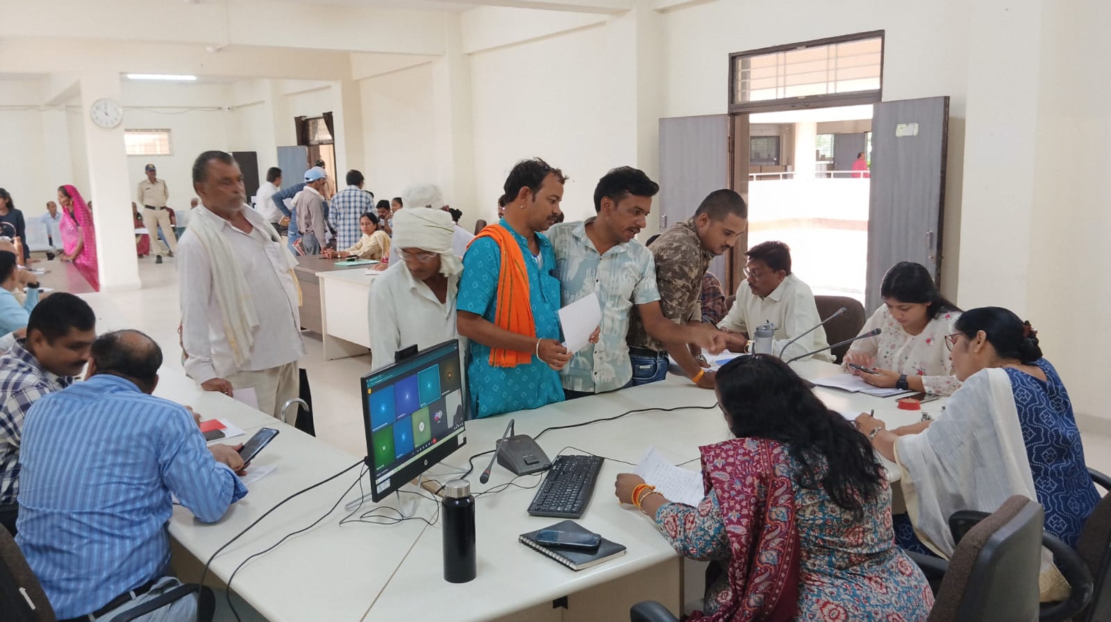 जनसुनवाई में सुनी गई 78 आवेदकों की समस्याएं